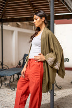 Load image into Gallery viewer, Bougainvillea Print Kimono