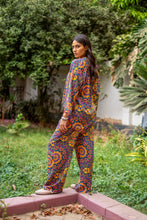 Load image into Gallery viewer, Print Oversized Shirt
