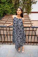 Load image into Gallery viewer, Handkerchief Print Dress