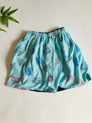 Girl's print skirt.